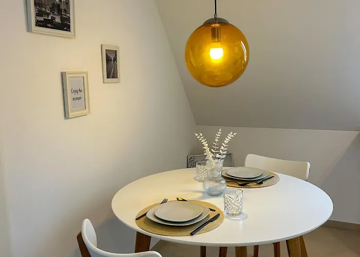 Ferienwohnung As 5 One & Two Bamberg - Modern In Ruhiger Lager Mit Balkon
