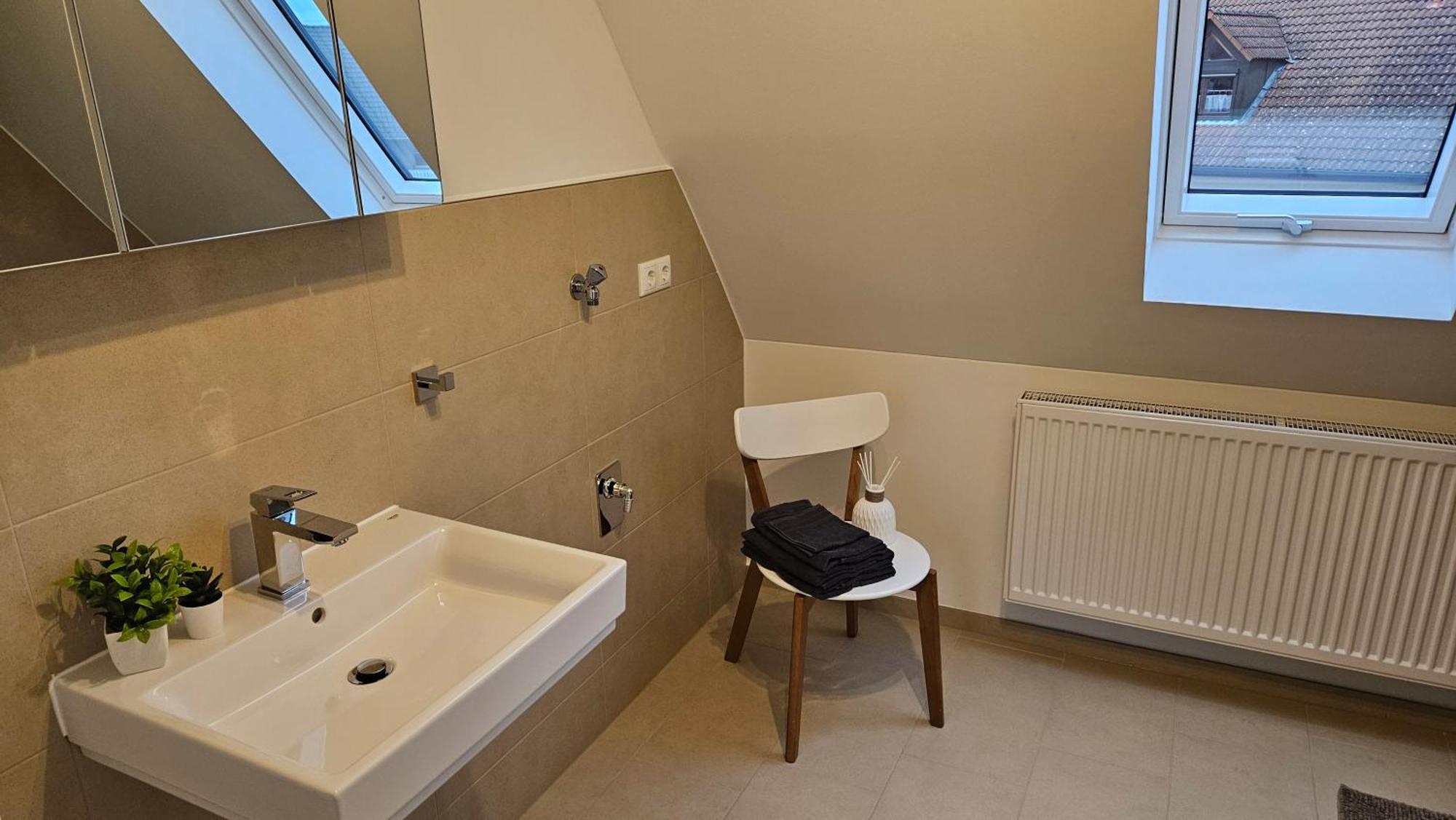 As 5 One & Two Bamberg - Modern In Ruhiger Lager Mit Balkon Hallstadt
